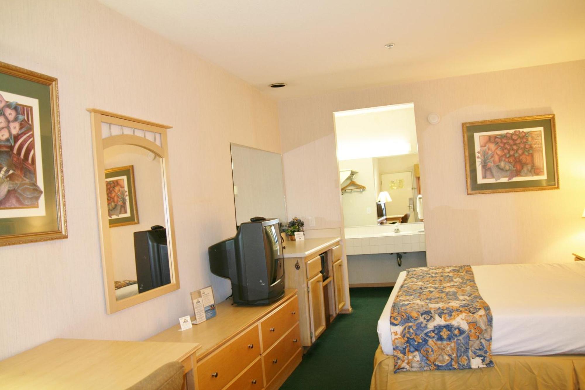 Days Inn By Wyndham Rocklin/Sacramento Esterno foto