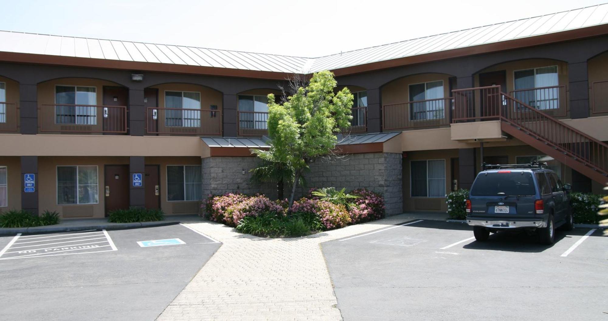 Days Inn By Wyndham Rocklin/Sacramento Esterno foto